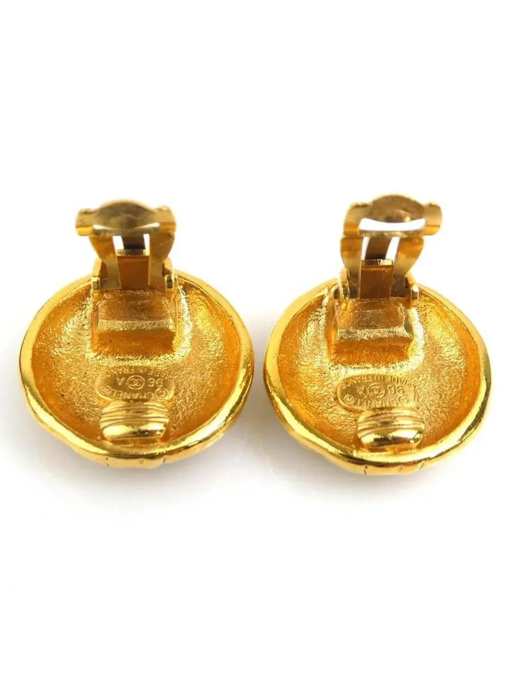 Auth Chanel Vintage Cc Logo Clip On #307822C29B